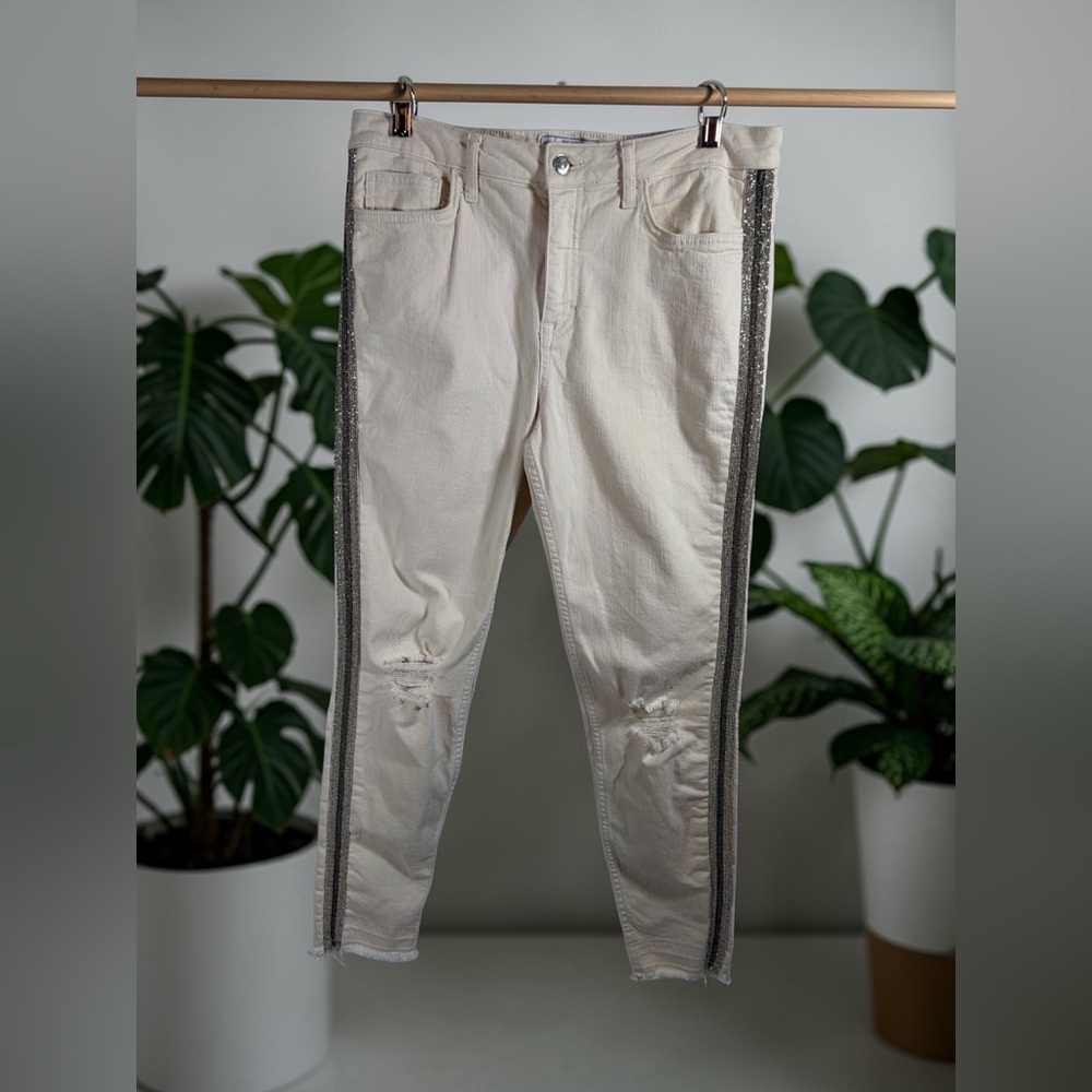Free People Skinny Jeans Women's Size 31 Silver Beaded Side Distressed Ivory